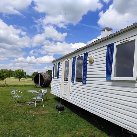 La Billardiere Camping A La Ferme Le Menil-Ciboult Kültér fotó