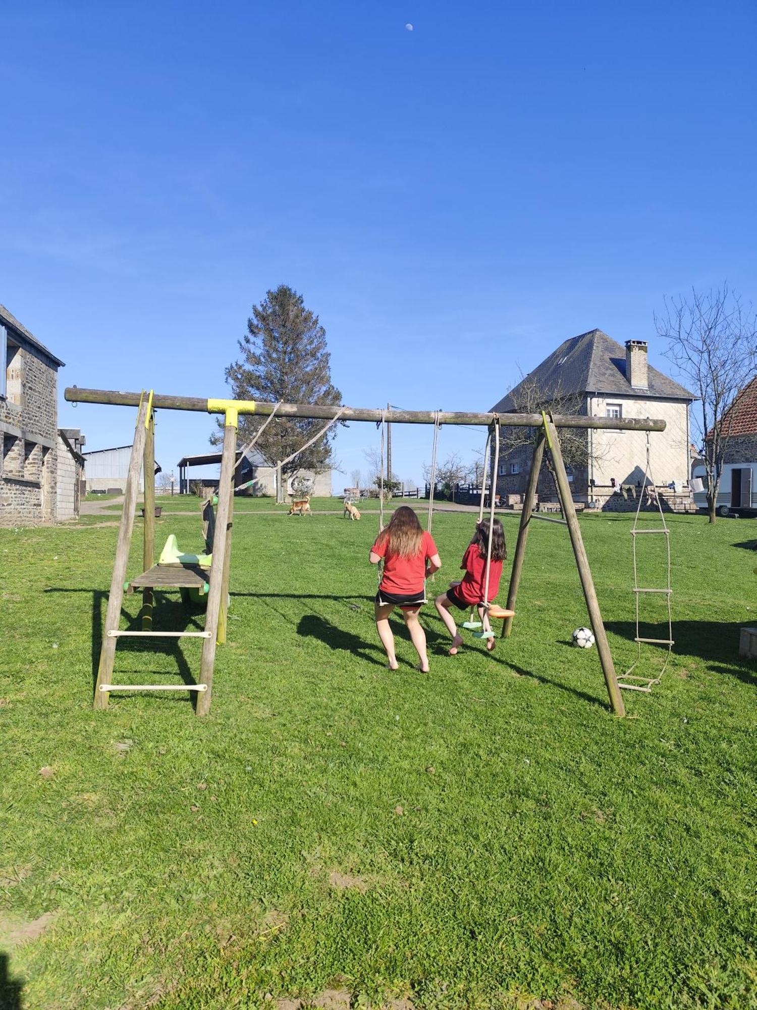 La Billardiere Camping A La Ferme Le Menil-Ciboult Kültér fotó